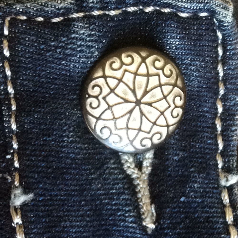 AnM jean shorts - Picture 5 of 7